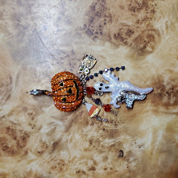 Kirks Folly Enchanted Collection Pumpkin Pendant - Picture 2 of 9